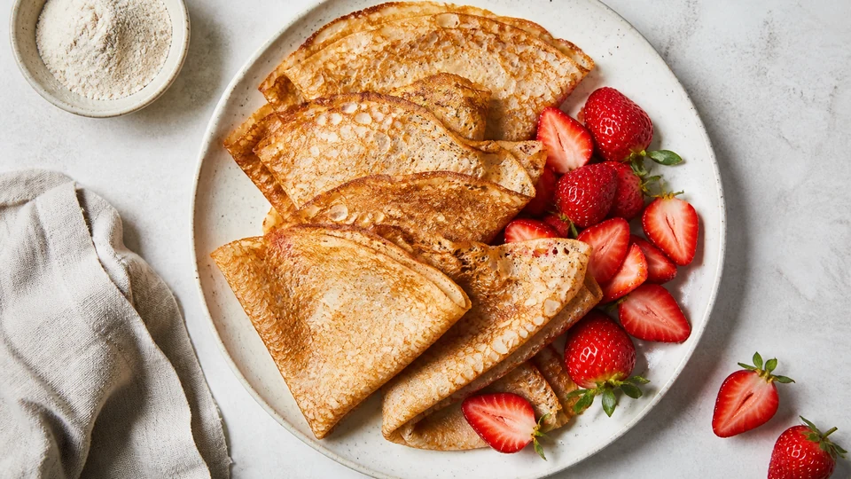 Brown rice flour pancakes vegan prepared for Pancake World.